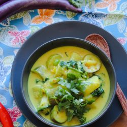 Veganer Nonya Curry mit selbst gemachter Curry Paste Rezept von Laura The cooking Globetrotter